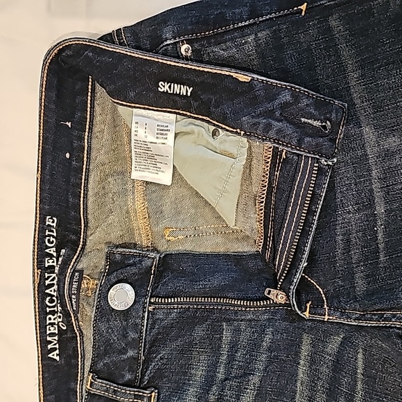 Gently used American eagle skinny jeans - Picture 5 of 7